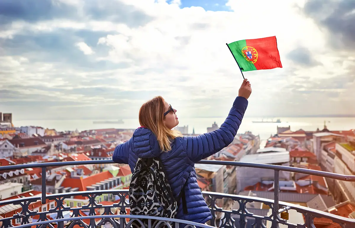 Expat who benefits from the Portugal NHR 2.0 enjoying Lisbon.